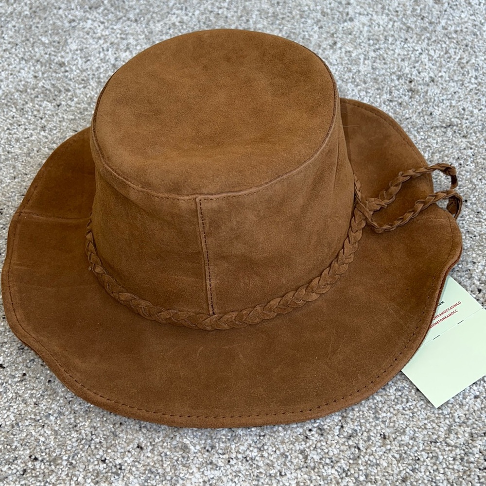 NWT Minnetonka Unisex Parker Floppy Suede Hat Dusty Brown